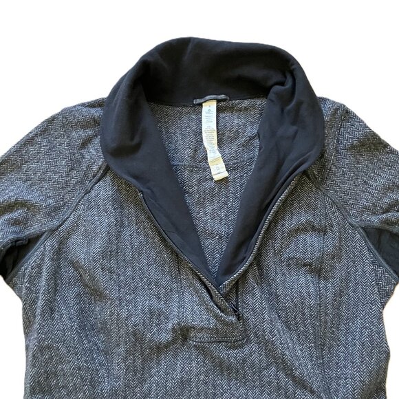 Lululemon Think Fast Pullover Running Shirt Long Sleeve Grey Herringbone Size 8 - Picture 5 of 8